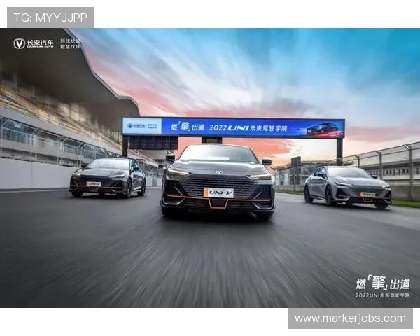 蓝鲸中文站:以用户体验为核心不断优化内容呈现方式的创新网站